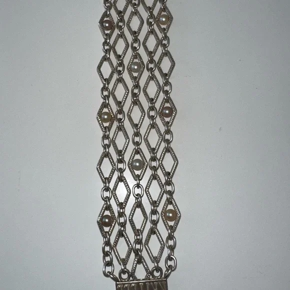 Beautiful Charles Krypell sterling silver and pearl bracelet with 14k accents. - Picture 3 of 6